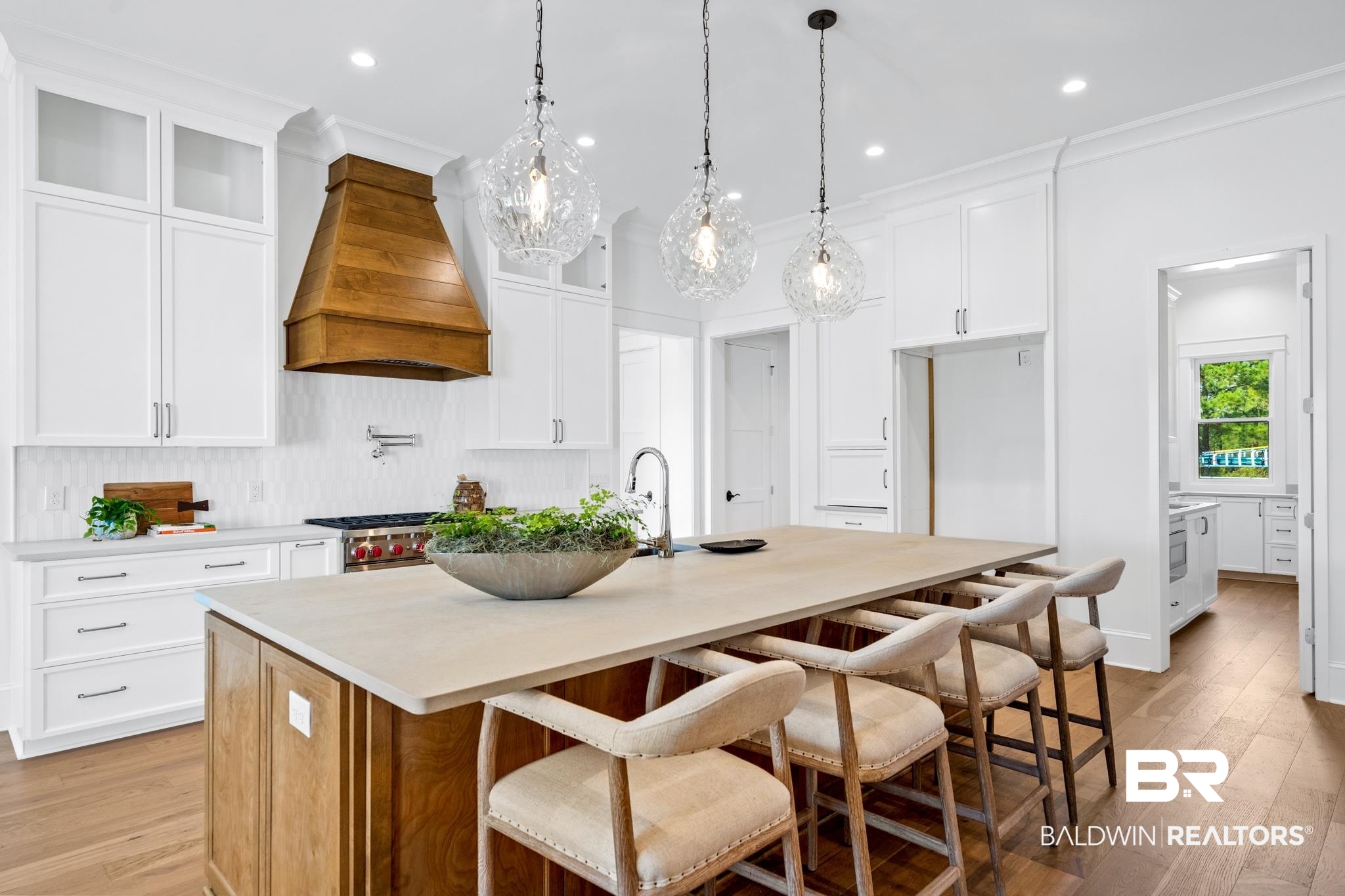 429 Leavie Lane Fairhope, AL 36532 - Photo 19 of 49 Breakfast Bar