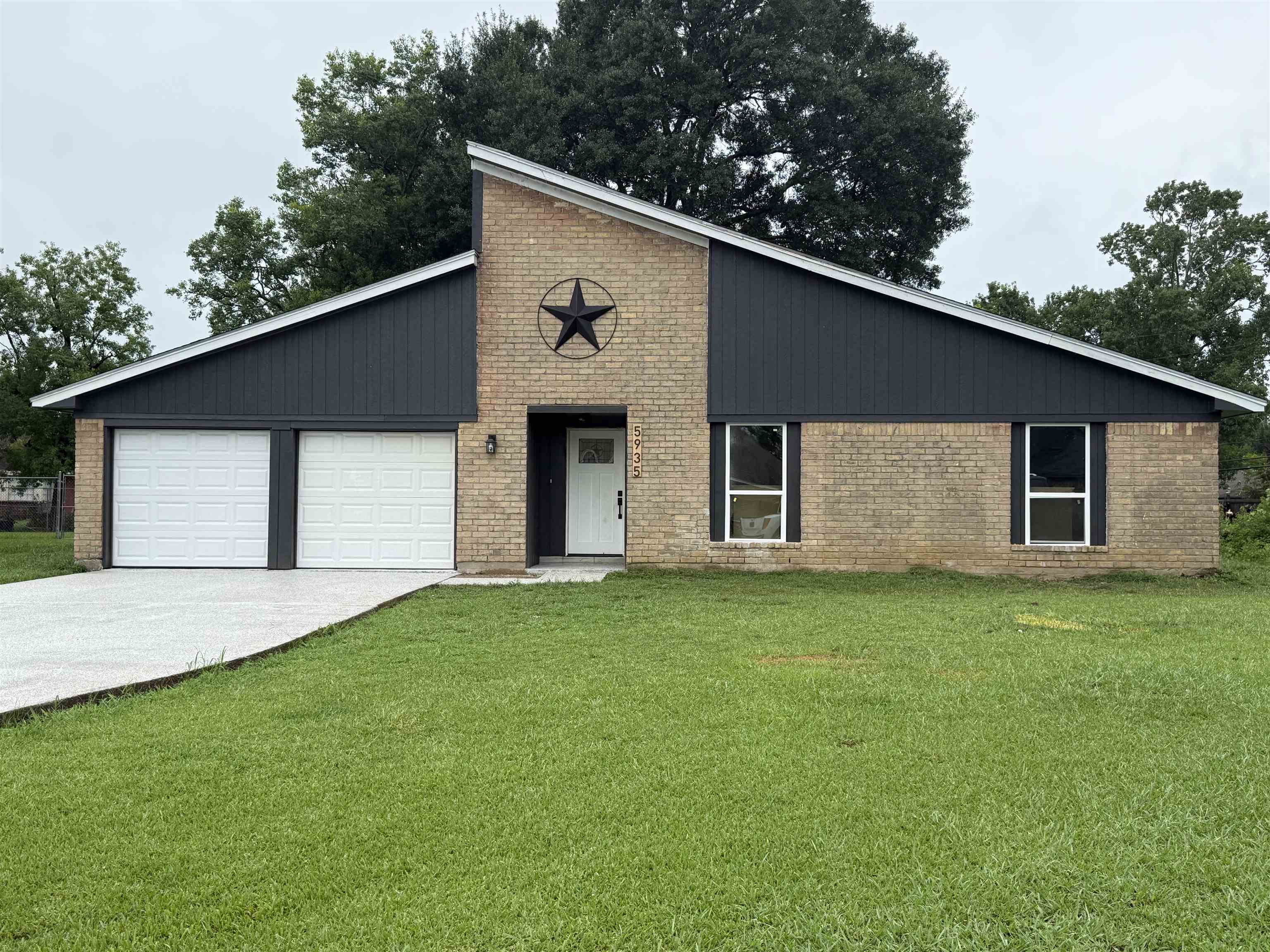 5935 Falcon Lane Beaumont, TX 77708 - Photo 1 of 3