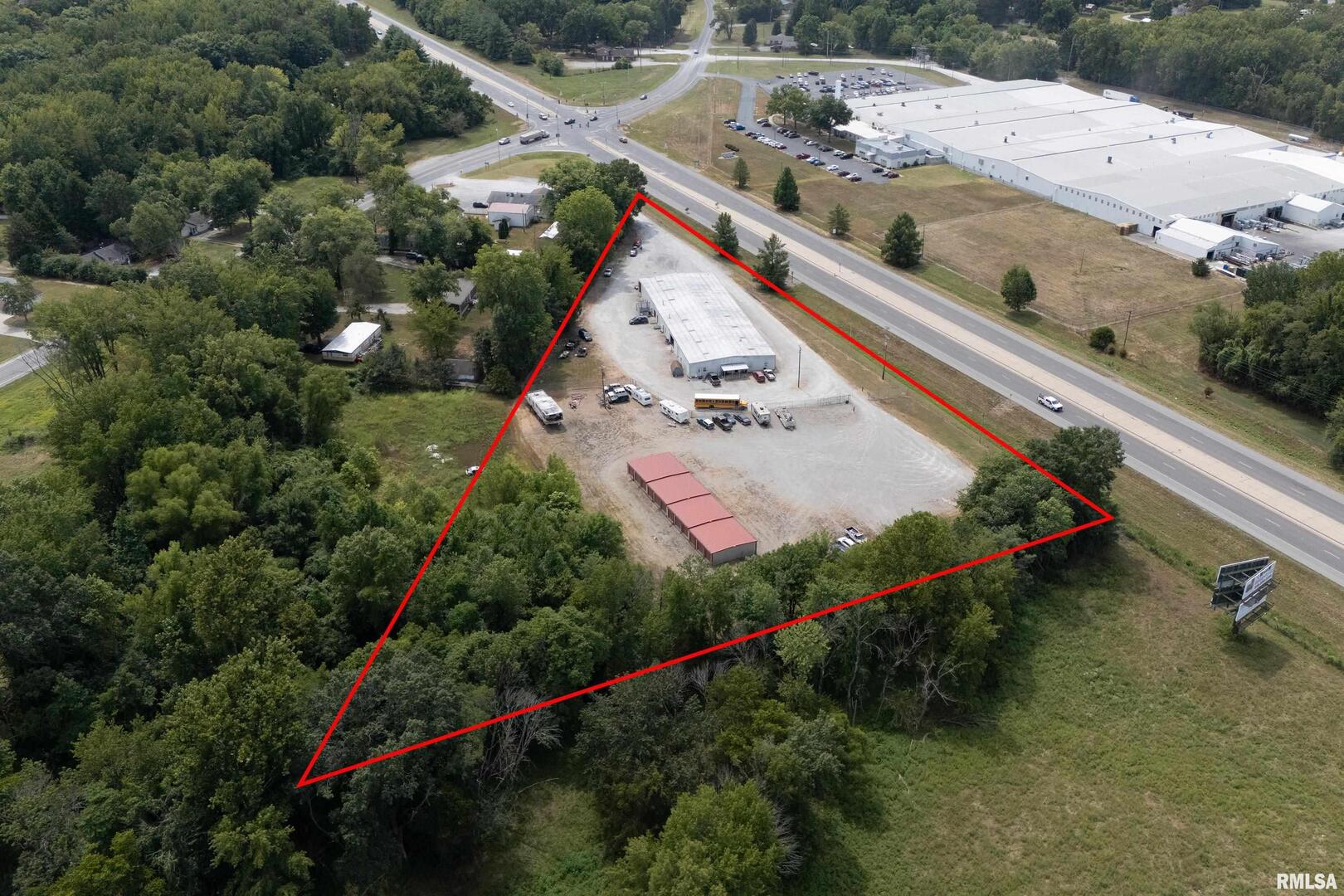 10543 Highway 149 Murphysboro, IL 62966 - Photo 4 of 54 an aerial view of a house