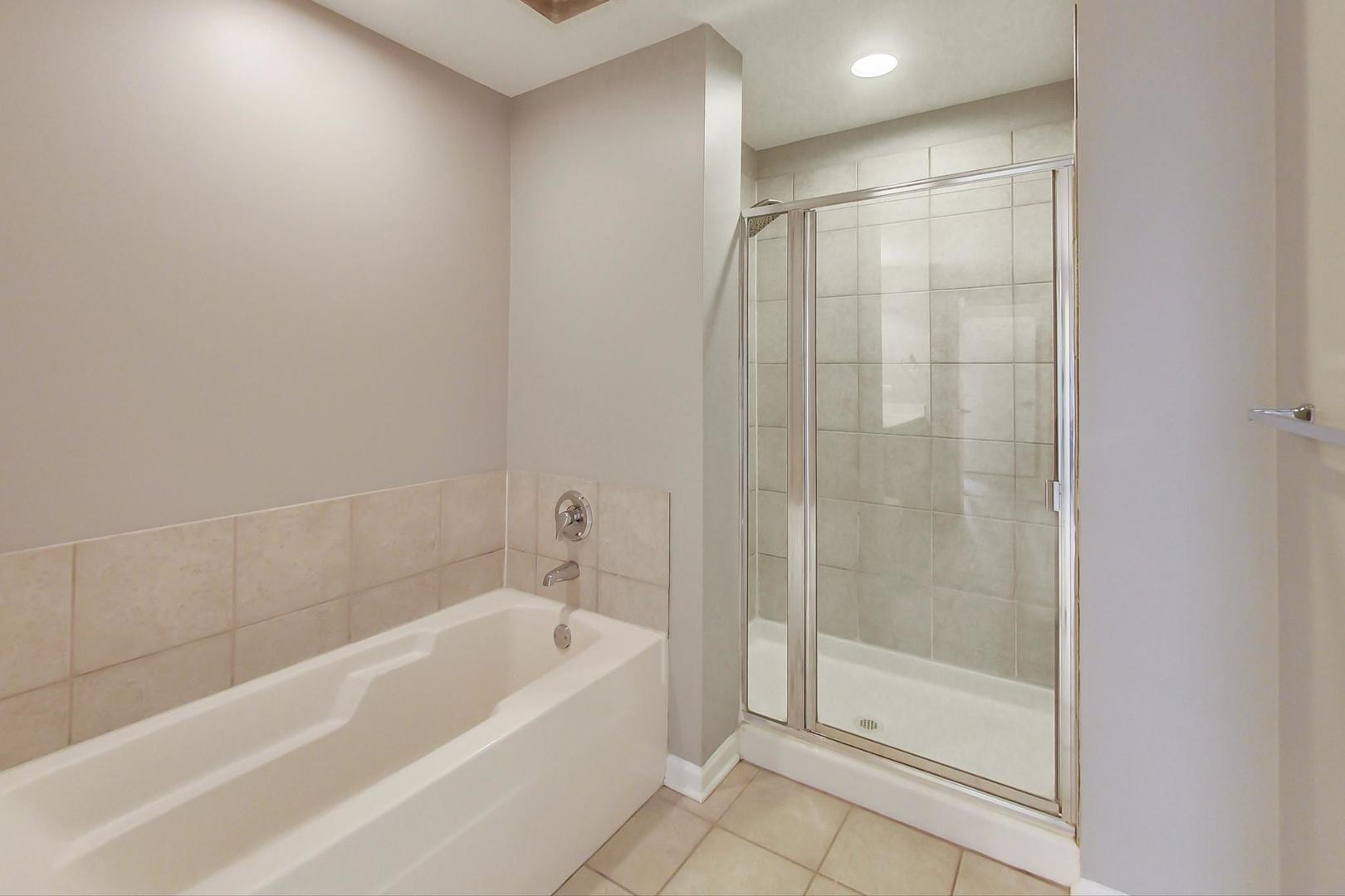 1717 South Prairie Avenue, Unit 1302 Chicago, IL 60616 - Photo 18 of 47