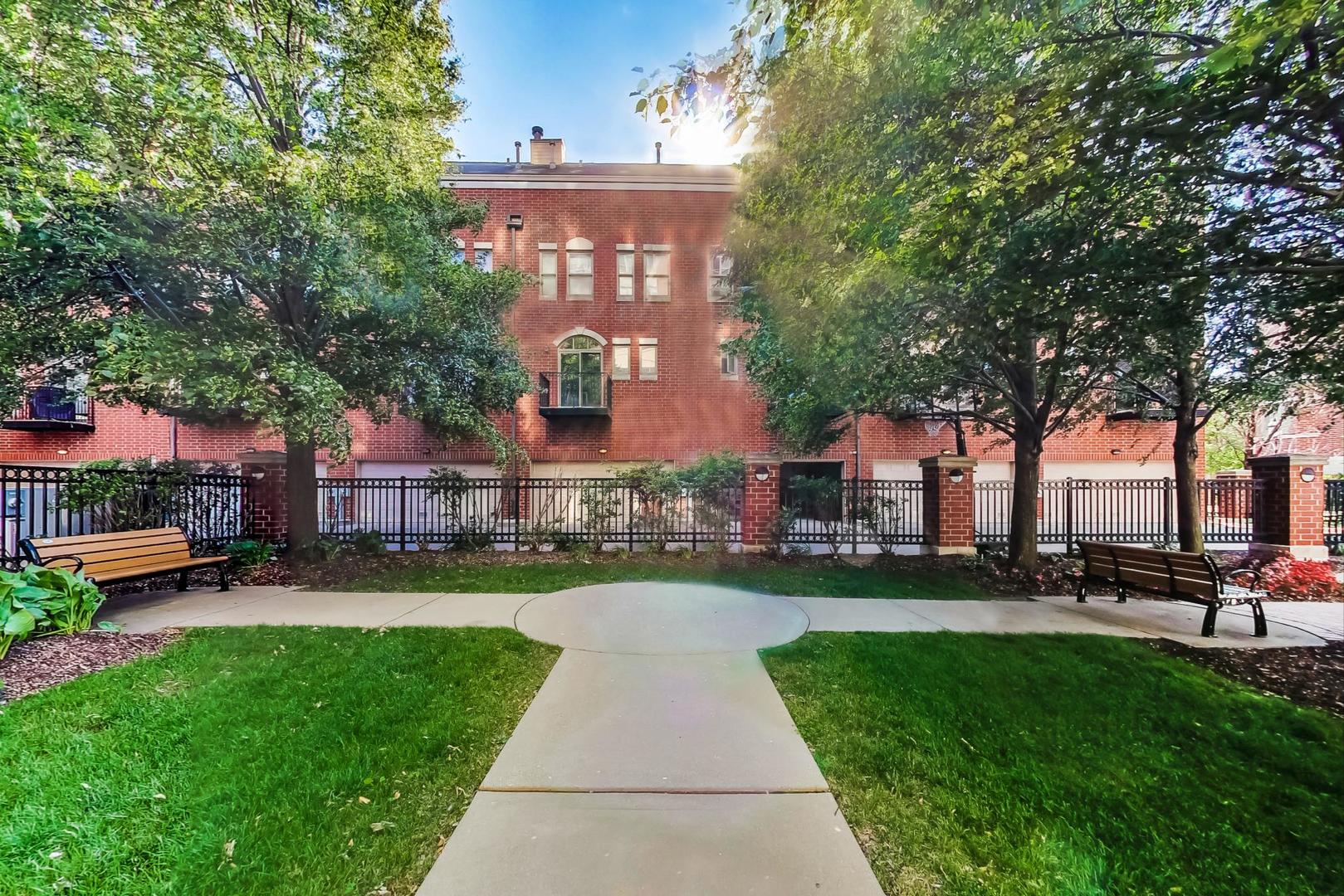 1717 South Prairie Avenue, Unit 1302 Chicago, IL 60616 - Photo 43 of 47