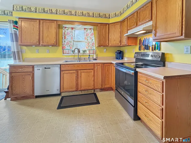 $385,000 | 14 Bluff Road, Ledyard, CT 06335