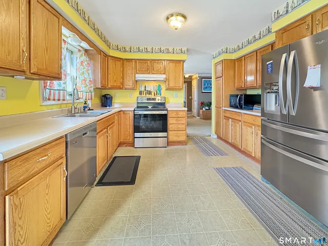 $385,000 | 14 Bluff Road, Ledyard, CT 06335