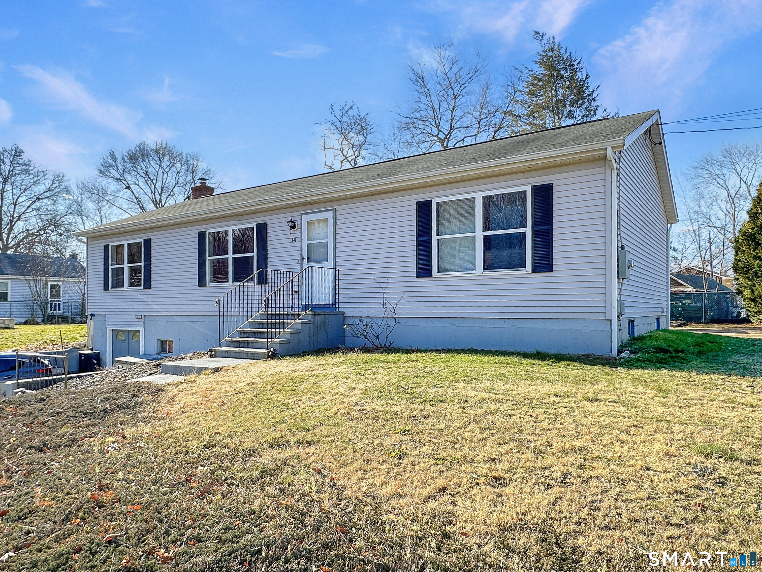 14 Bluff Road Ledyard, CT 06335 - Photo 4 of 38