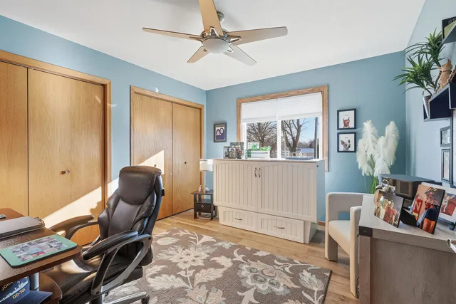 $284,000 | 3041 55th St Drive, Moline, IL 61265