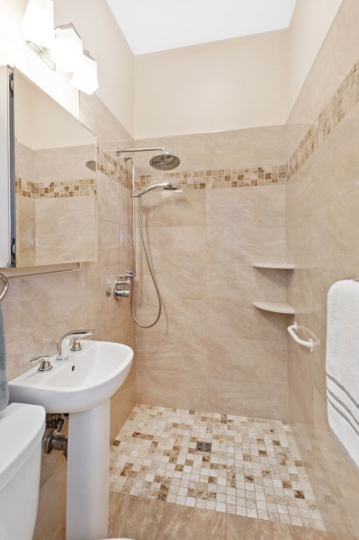 2 Wellington Terrace, Unit 2 Brookline, MA 02445 - Photo 9 of 11