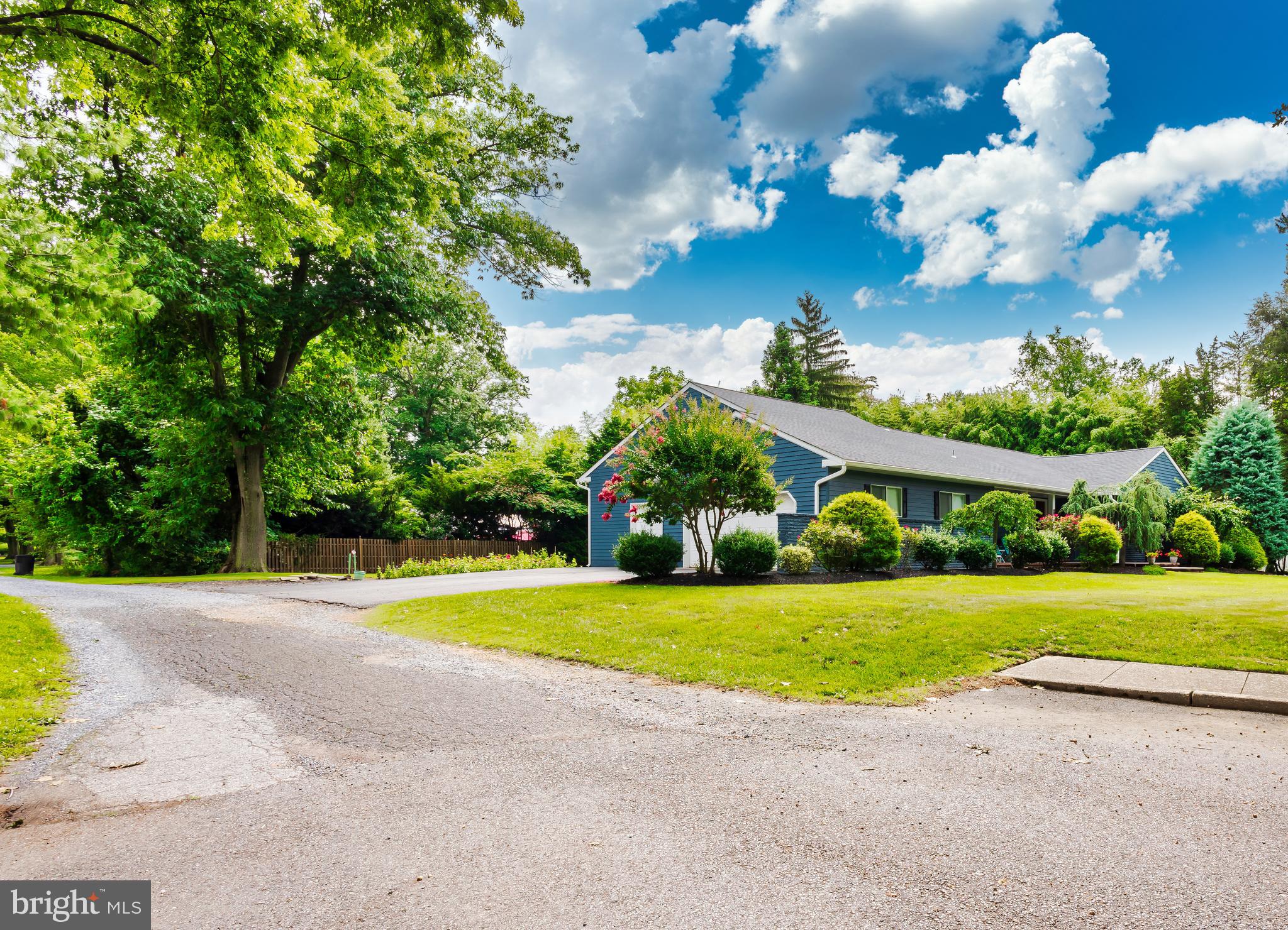 8 Old Oak Road Mickleton, NJ 08056 - Photo 4 of 47