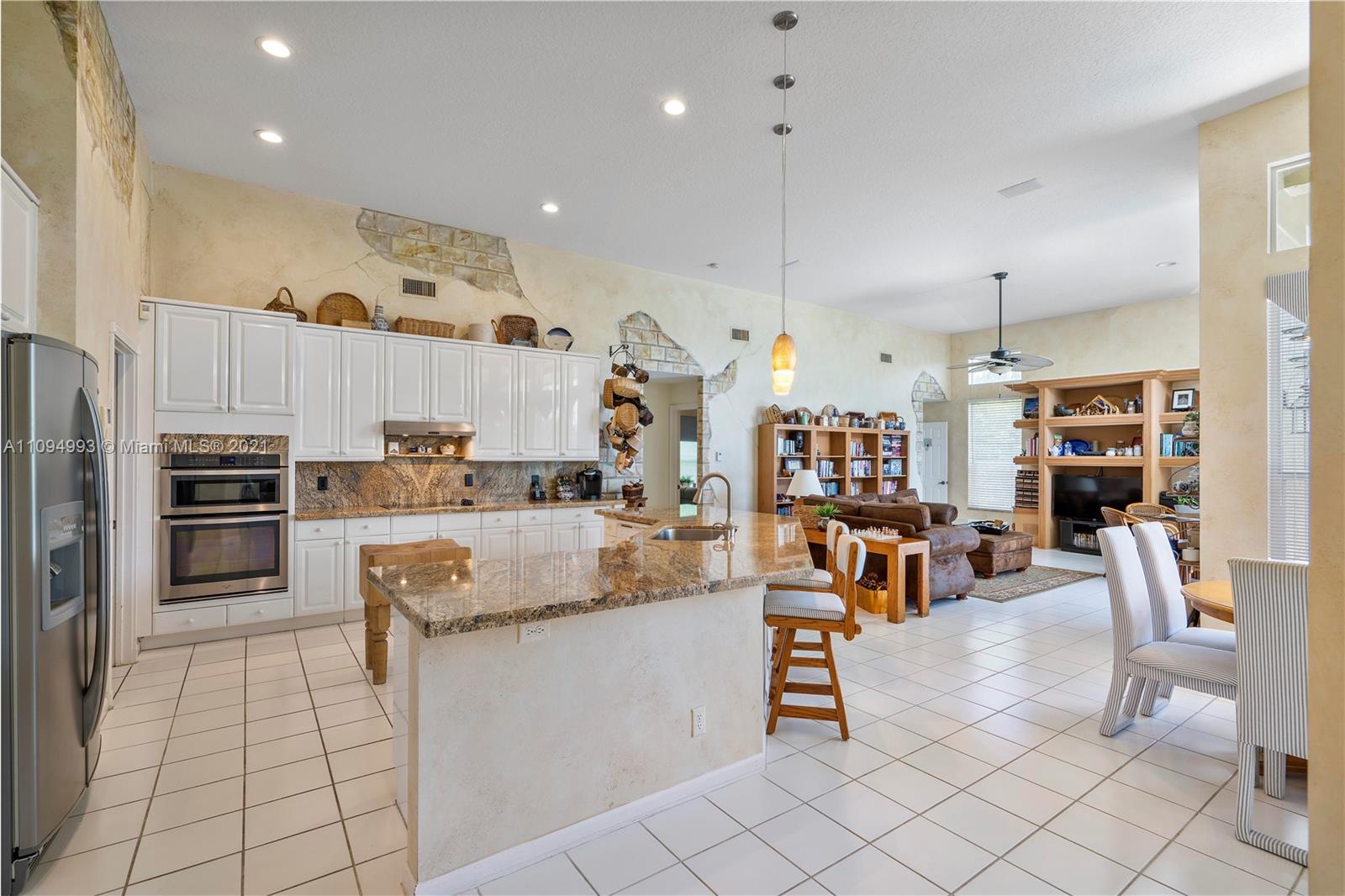 19236 Bay Leaf Court Boca Raton, FL 33498 - Photo 22 of 80