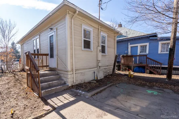 $1,495 | 906 West Colorado Avenue, Colorado Springs, CO 80905