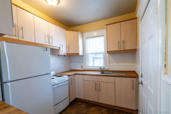 $1,495 | 906 West Colorado Avenue, Colorado Springs, CO 80905