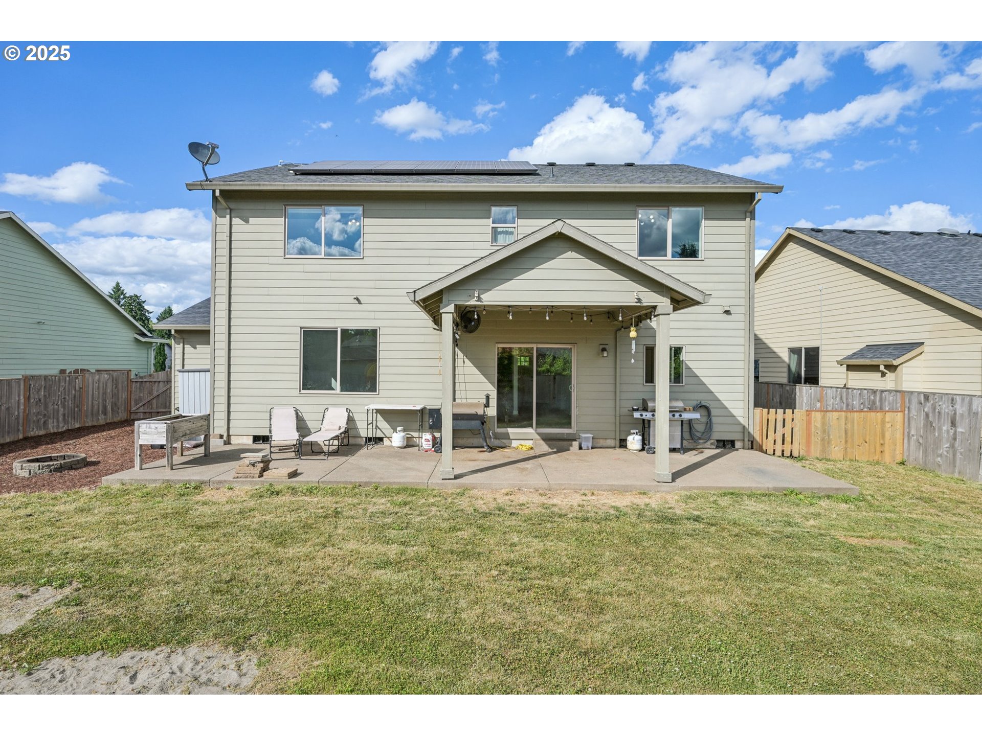 2174 A Street Hubbard, OR 97032 - Photo 26 of 30 a view of a house with backyard and sitting area
