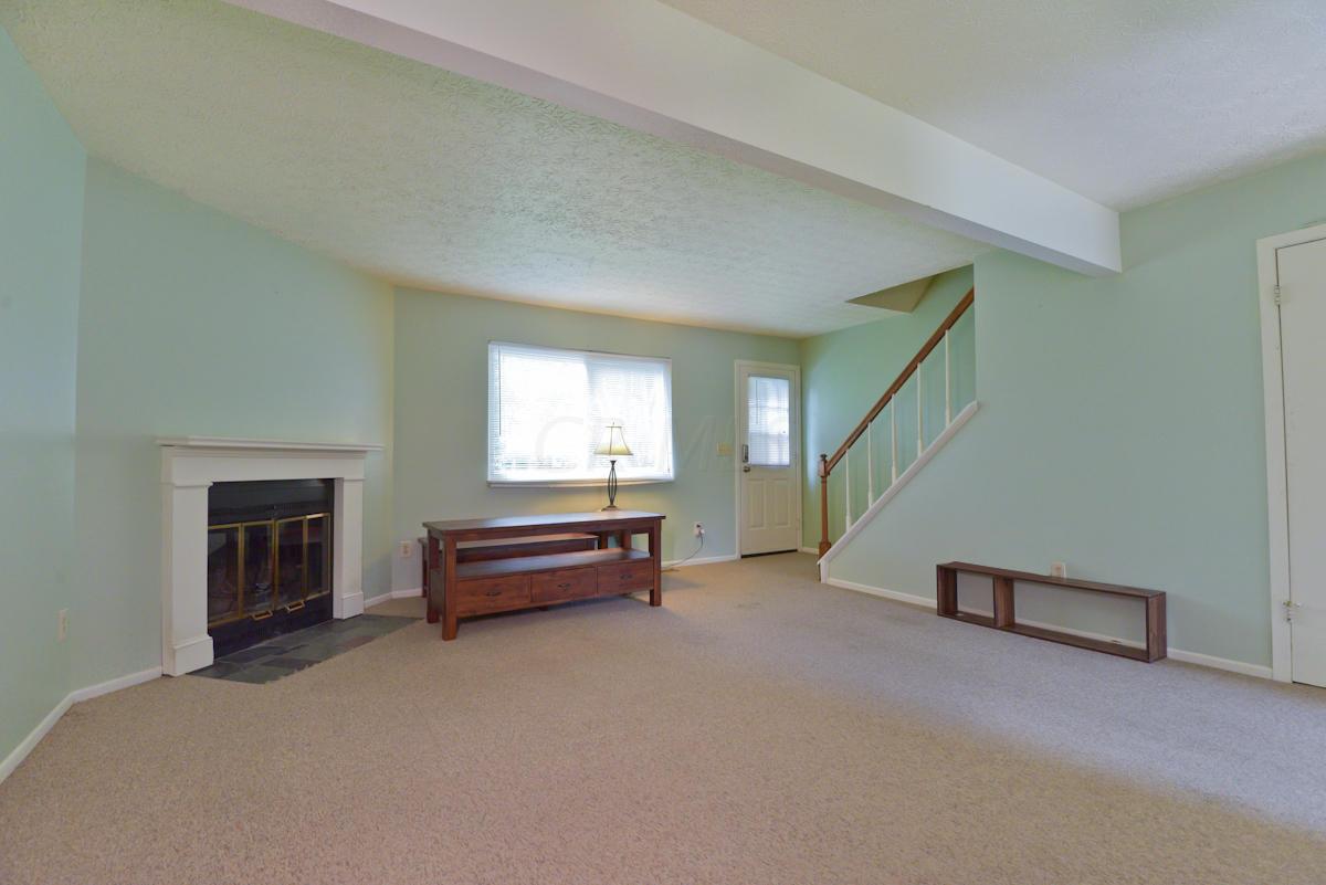 294 Powell Road Powell, OH 43065 - Photo 3 of 21 Gallery Image 3