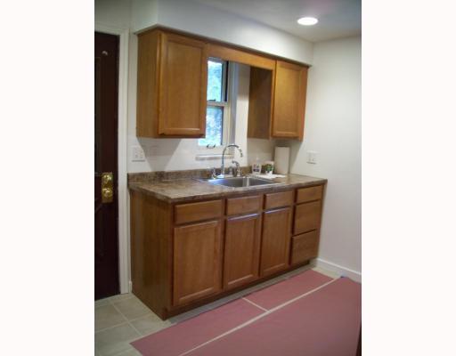 112 Hillendale Road Pittsburgh, PA 15237 - Photo 3 of 13 Kitchen.