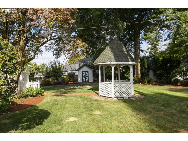 $924,900 | 803 North Main Avenue, Ridgefield, WA 98642