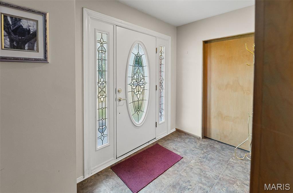 2816 Ridgedale Drive Godfrey, IL 62035 - Photo 10 of 34 Gallery Image 10