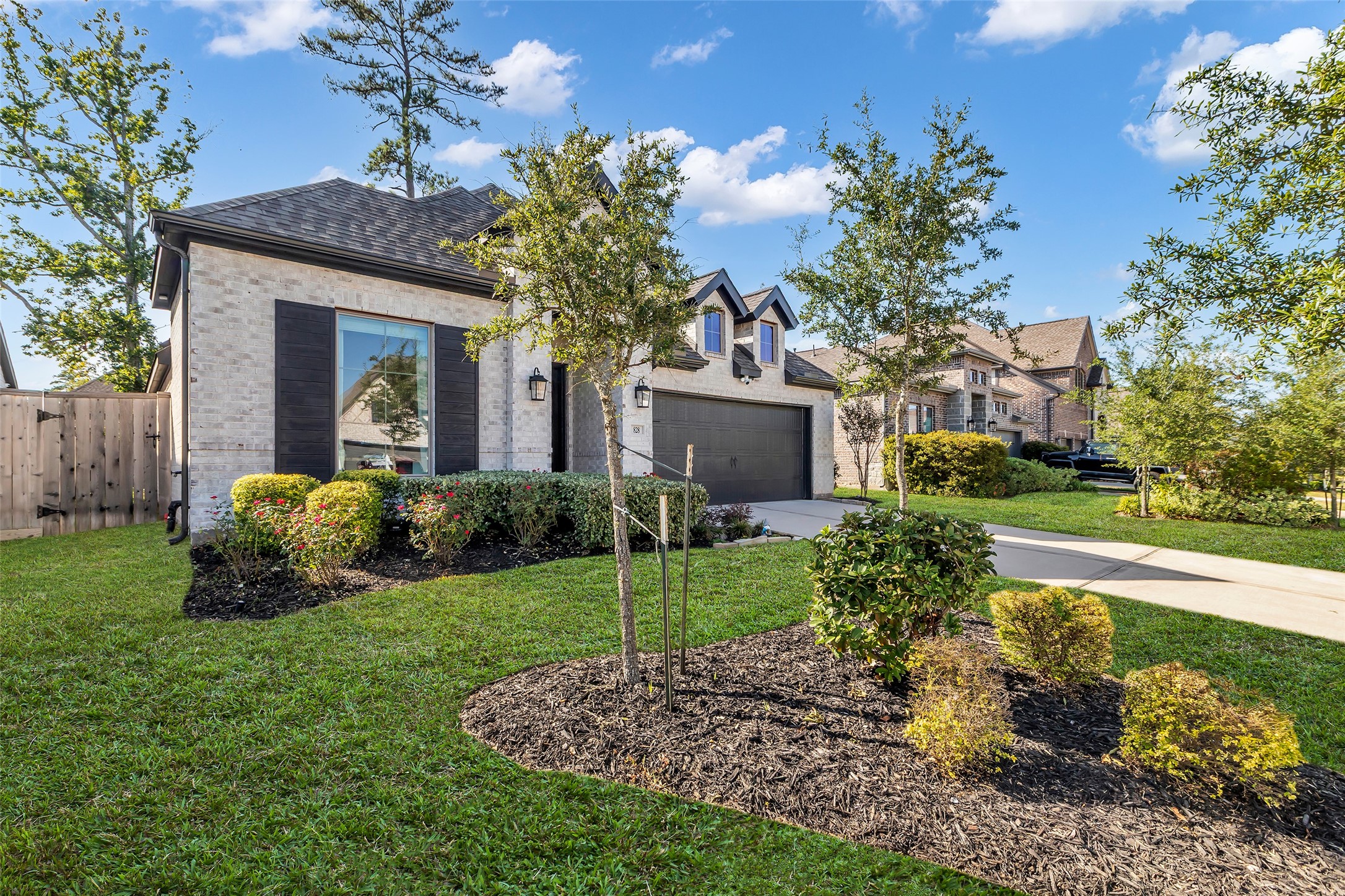 828 Coleto Run Conroe, TX 77304 - Photo 2 of 44