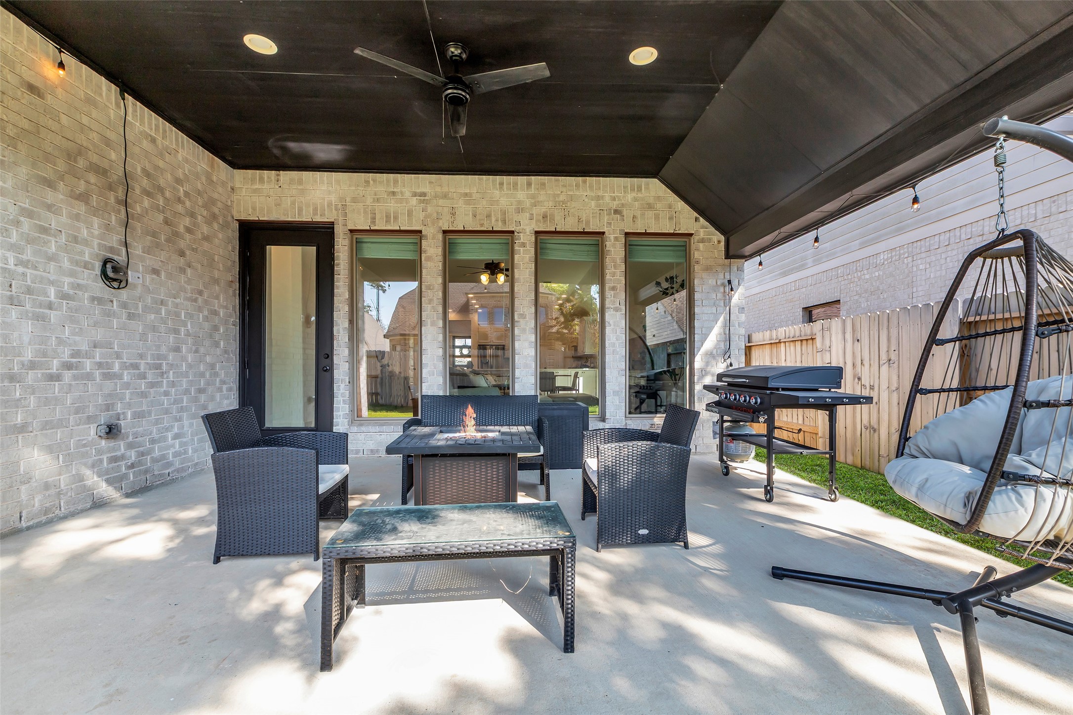 828 Coleto Run Conroe, TX 77304 - Photo 30 of 44