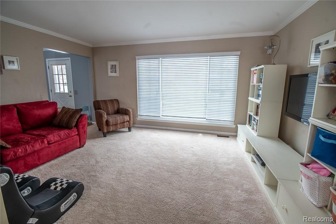 594 Whitney Drive Rochester, MI 48307 - Photo 12 of 27 DSC08364-HDR.jpg