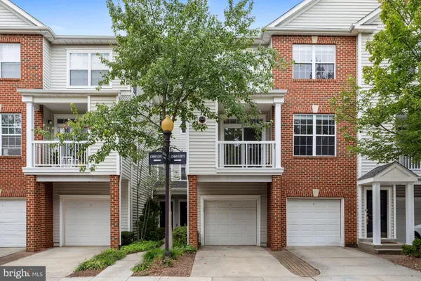 $2,550 | 13067 Marcey Creek Road, Unit 13067, Herndon, VA 20171