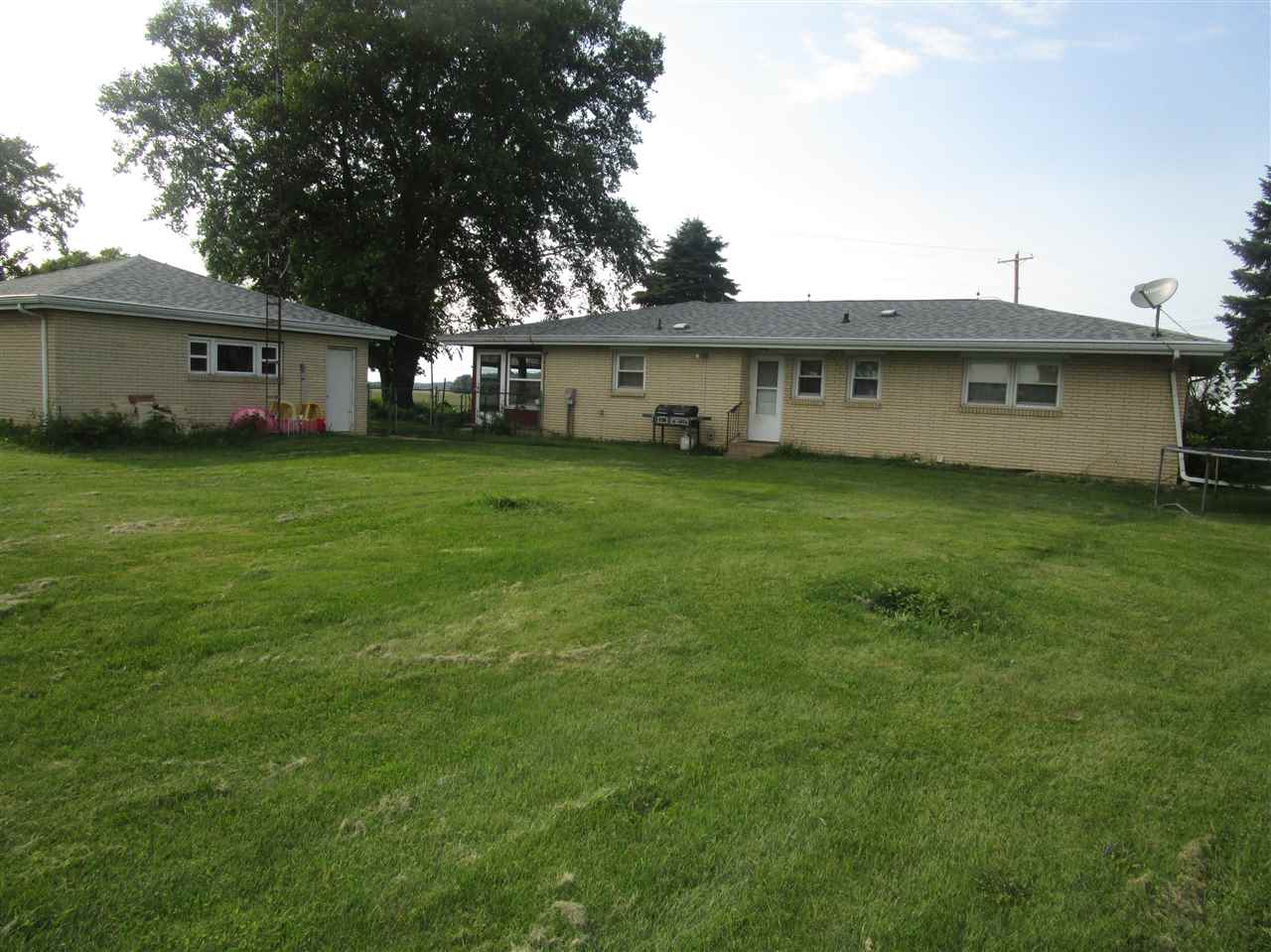 7004 East St Road New Carlisle, IN 46552 - Photo 2 of 7 Gallery Image 2