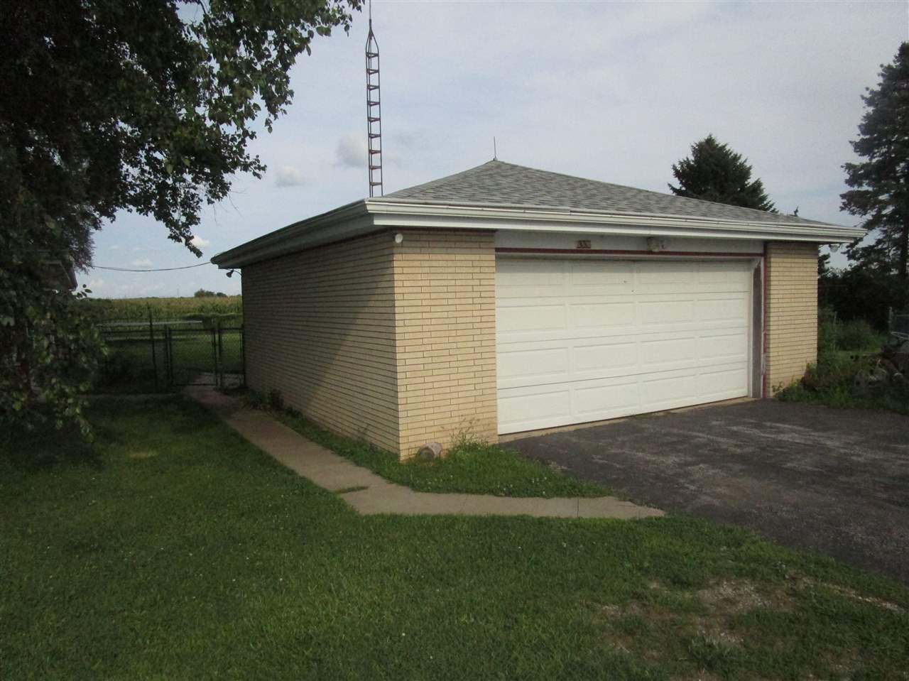 7004 East St Road New Carlisle, IN 46552 - Photo 3 of 7 Gallery Image 3