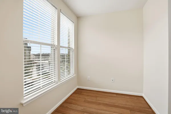 $320,000 | 6490 Calverton Drive, Unit 304, Frederick, MD 21703