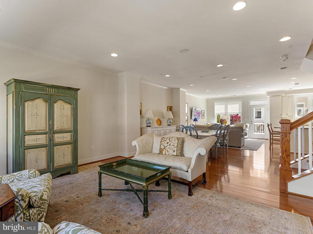 42 Ellsworth Heights Street Silver Spring, MD 20910 - Photo 12 of 67 Gallery Image 12