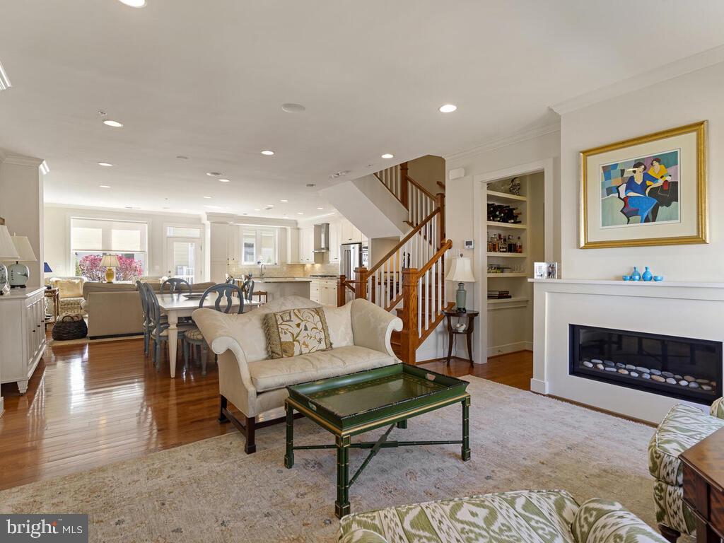 42 Ellsworth Heights Street Silver Spring, MD 20910 - Photo 15 of 67 Gallery Image 15