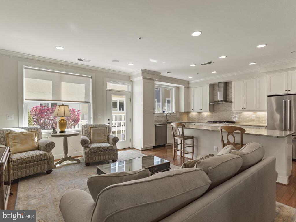 42 Ellsworth Heights Street Silver Spring, MD 20910 - Photo 18 of 67 Gallery Image 18