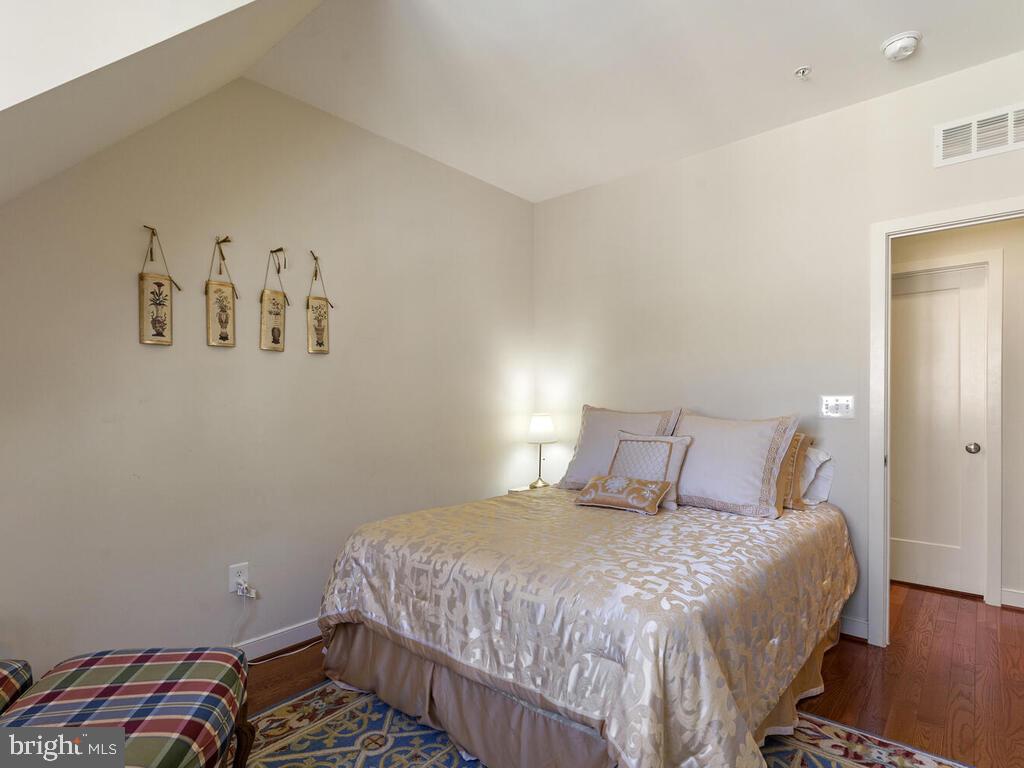 42 Ellsworth Heights Street Silver Spring, MD 20910 - Photo 30 of 67 Gallery Image 30