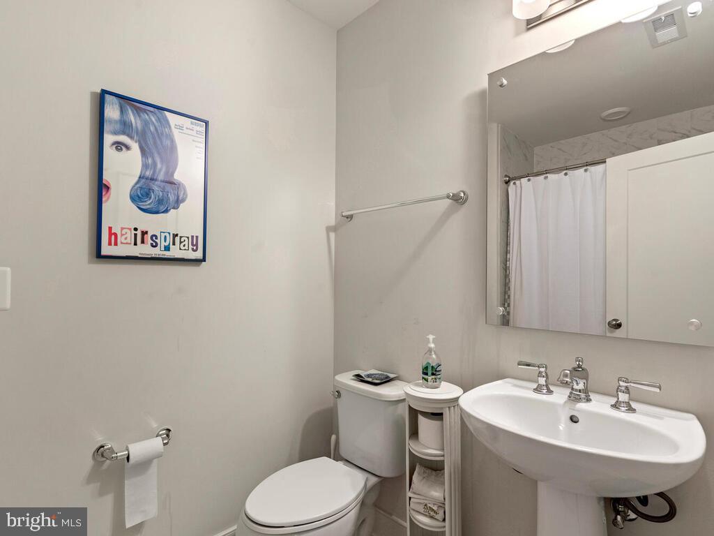 42 Ellsworth Heights Street Silver Spring, MD 20910 - Photo 39 of 67 Gallery Image 39