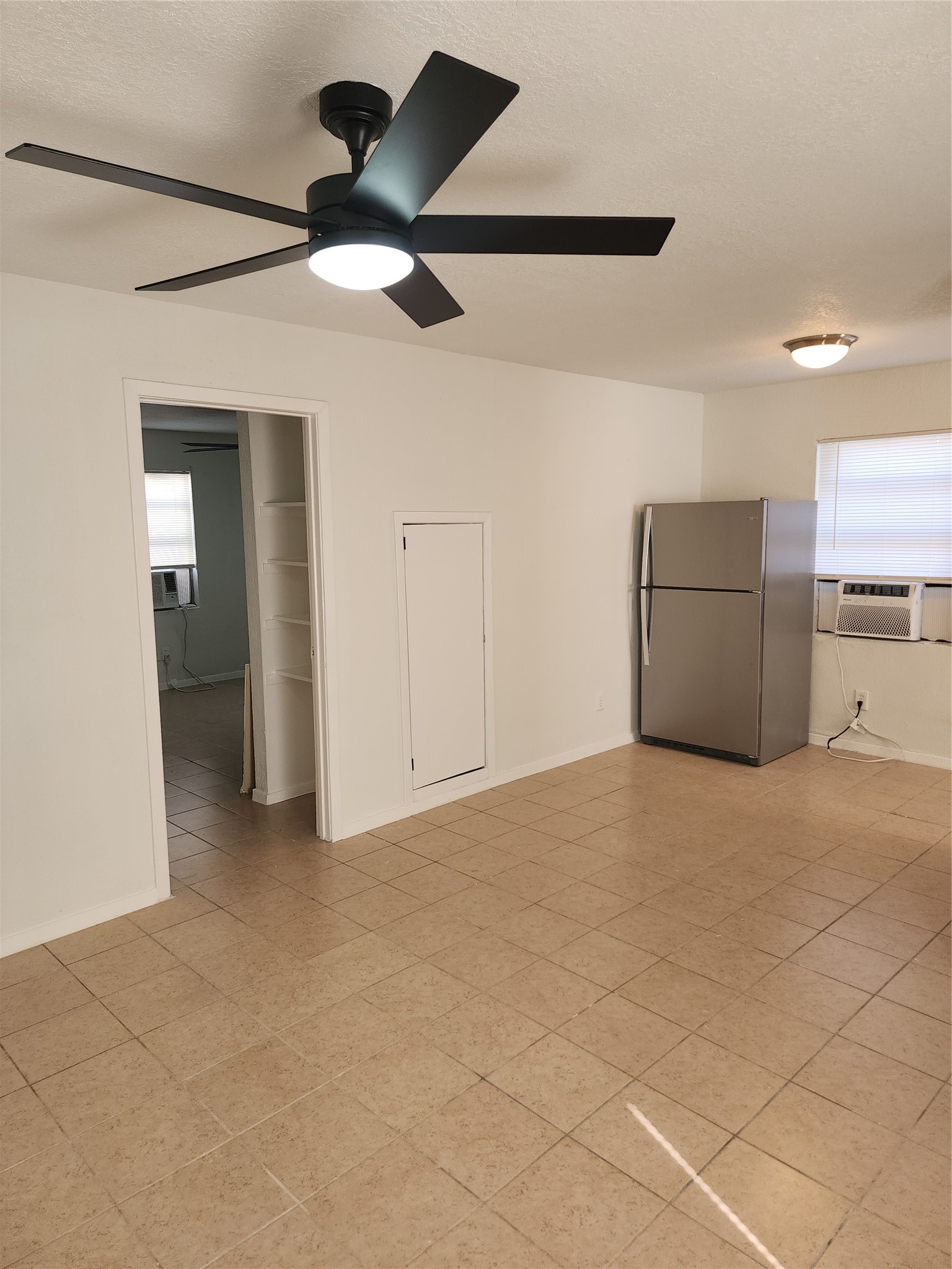 14033 Garber Lane, Unit 2 Houston, TX 77015 - Photo 5 of 15