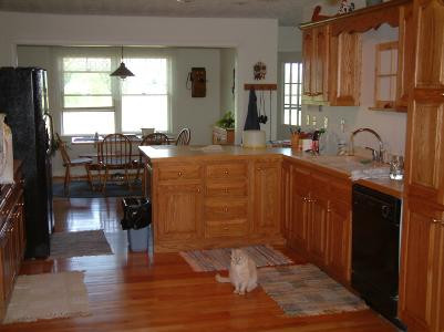 908 High Bridge Road Lancaster, KY 40444 - Photo 3 of 12 Kitchen and dining area