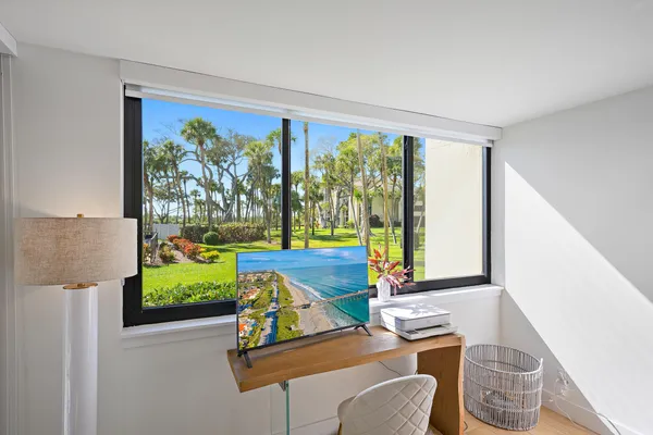 $875,000 | 1000 North Us Highway, Unit BE103, Jupiter, FL 33477
