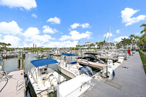 $875,000 | 1000 North Us Highway, Unit BE103, Jupiter, FL 33477