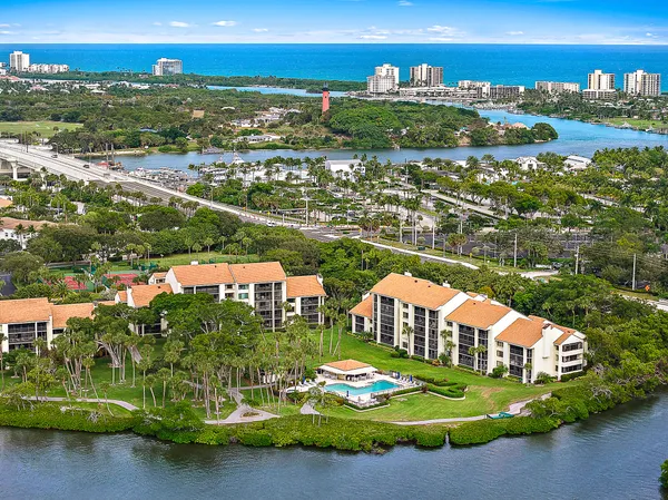 $875,000 | 1000 North Us Highway, Unit BE103, Jupiter, FL 33477