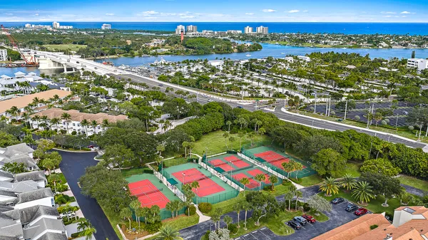 $875,000 | 1000 North Us Highway, Unit BE103, Jupiter, FL 33477
