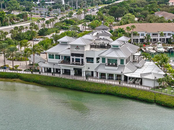 $875,000 | 1000 North Us Highway, Unit BE103, Jupiter, FL 33477