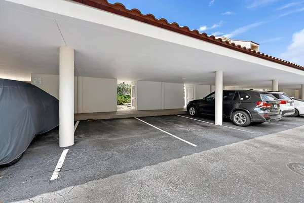 $875,000 | 1000 North Us Highway, Unit BE103, Jupiter, FL 33477