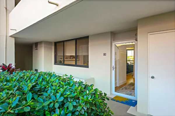 $875,000 | 1000 North Us Highway, Unit BE103, Jupiter, FL 33477