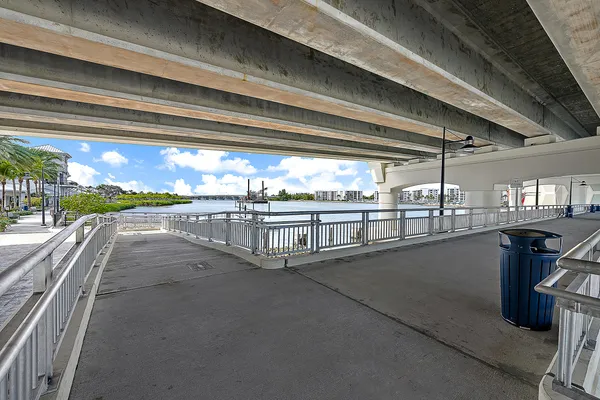 $875,000 | 1000 North Us Highway, Unit BE103, Jupiter, FL 33477