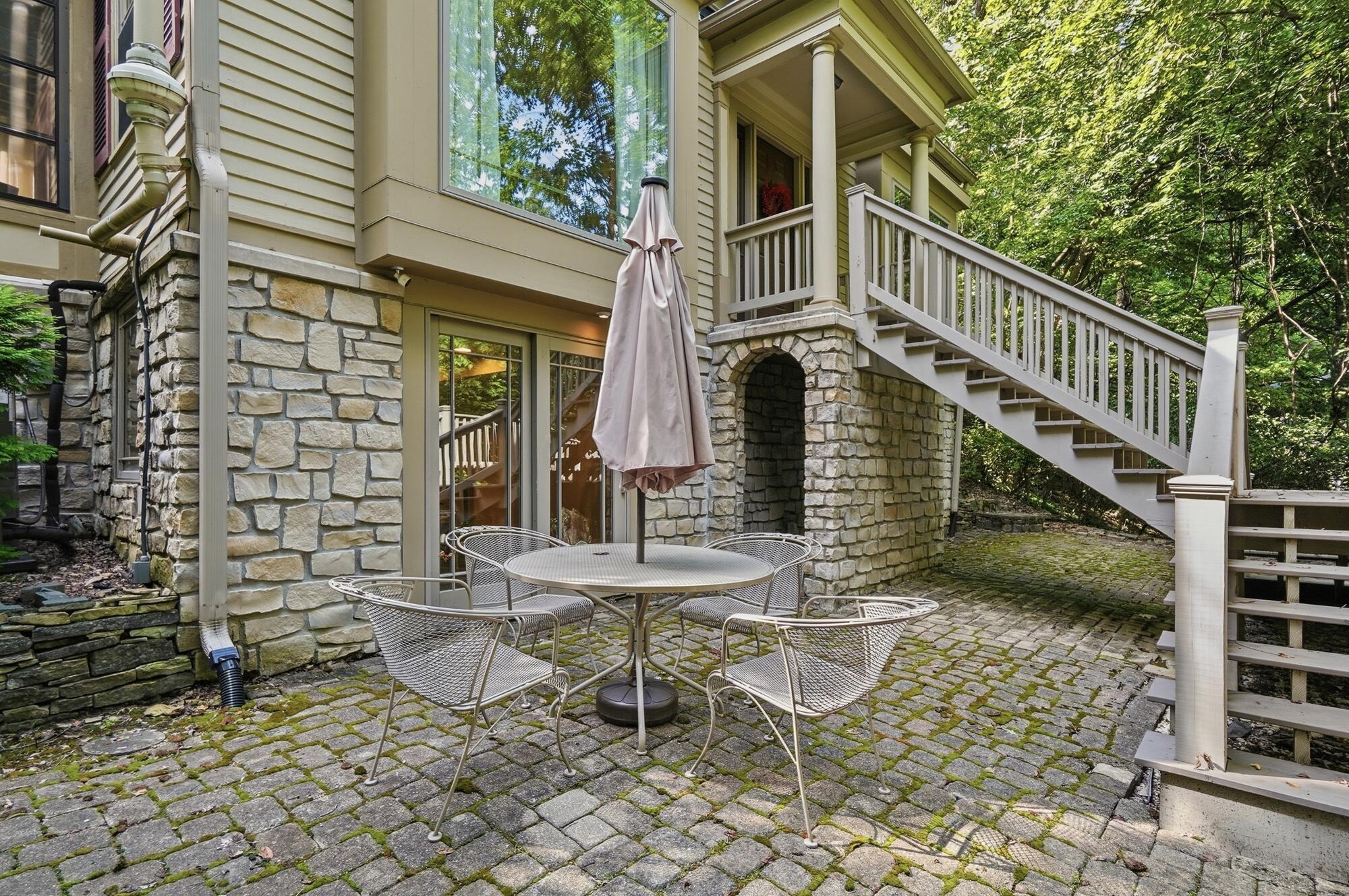 296 Walhalla Road Columbus, OH 43202 - Photo 110 of 137 549