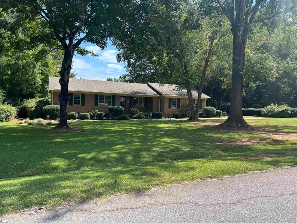 $299,900 | 101 Sumter Street, Clinton, SC 29325