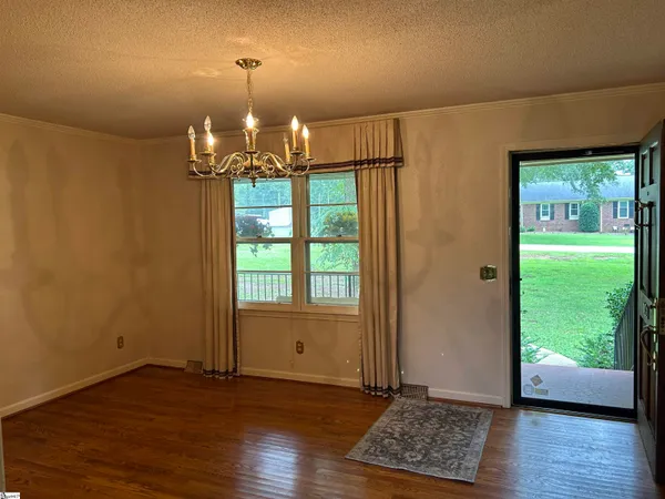 $299,900 | 101 Sumter Street, Clinton, SC 29325
