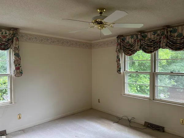 $299,900 | 101 Sumter Street, Clinton, SC 29325