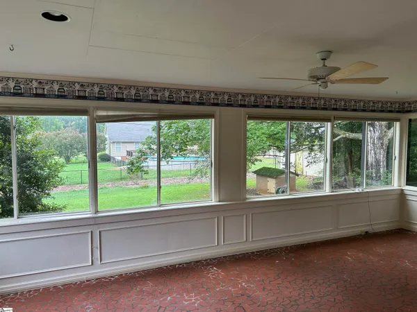 $299,900 | 101 Sumter Street, Clinton, SC 29325