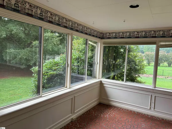 $299,900 | 101 Sumter Street, Clinton, SC 29325