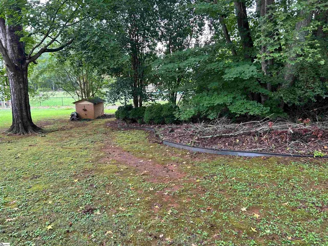 $325,000 | 101 Sumter Street, Clinton, SC 29325