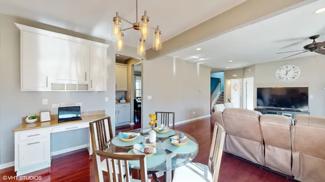 $3,200 | 182 Chapin Way, Oswego, IL 60543