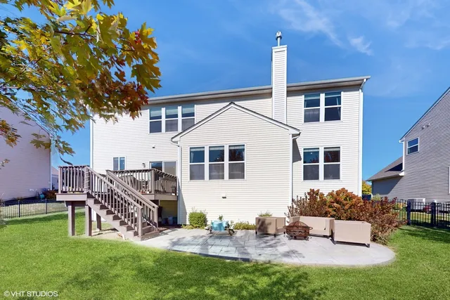 $3,200 | 182 Chapin Way, Oswego, IL 60543